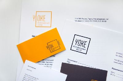В «Vitamin Group» разработали фирменный стиль интерьерного центра «YOKE»