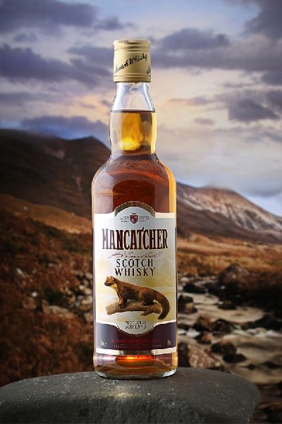 Агентство «RUNWAY BRANDING» разработало дизайн новой марки шотландского виски «Mancatcher»